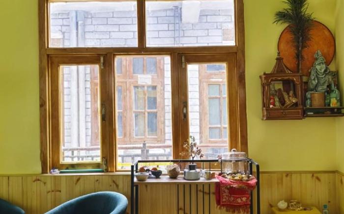 Aurum Valley 3BR Duplex in Thirthan by Homeyhuts