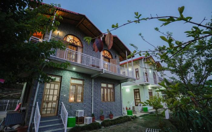 Casa De Fortuna - B | 2BHK | Bhimtal by Homeyhuts