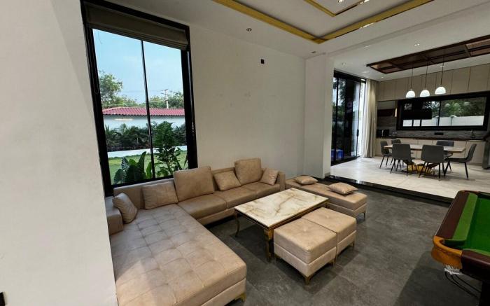 Topaz – Private Pool Villa Hyderabad by Homeyhuts