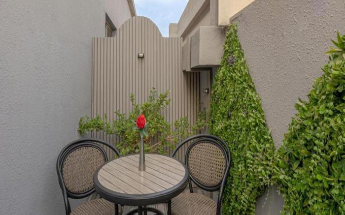 Seven Gardens Hotel