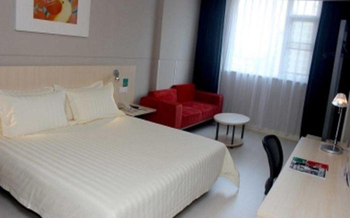 Jinjiang Inn Haikou Guomao Guomao Jinlong Road Youyi Yangguang City