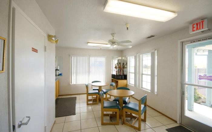 Americas Best Value Inn Dunnigan