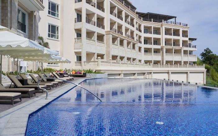 Scenic Tagaytay Getaway with Taal Views