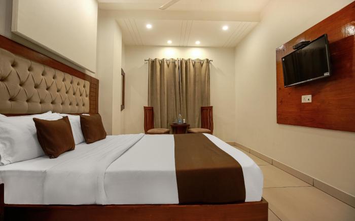 Hotel RK Residency