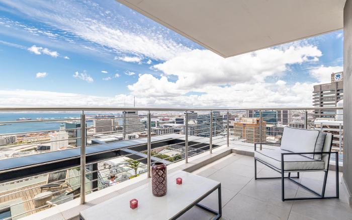 16 On Bree Superior One Bedroom Apartment