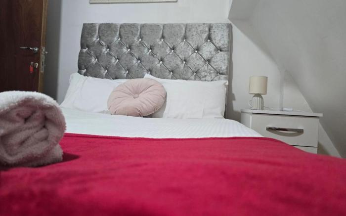 Tower Bridge Roomzzzz BnB