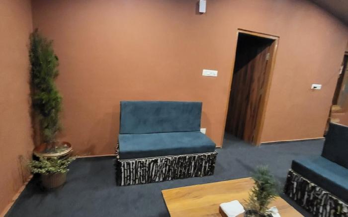 Naggar Studio- 3BHK Homestay by Homeyhuts