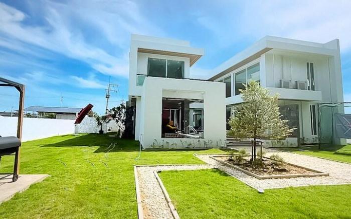 De Flourishing Hill Escape 