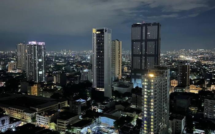 Malate Bayview Mansion Korean Town City View