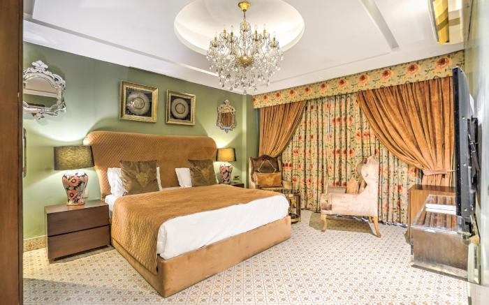 Palette Hotel And Resort Vasant Kunj Formerly Hotel Cotts Villa