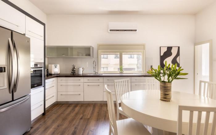 The Heart of Tel Aviv Elegant Home