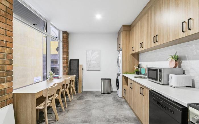 Private Room in Adelaide City (Room 8)
