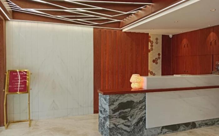 Hotel The R S Grand, Agra