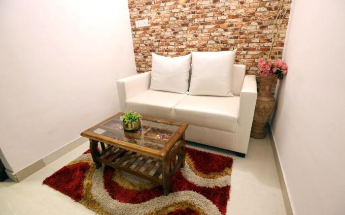 Thakur Complex 2 Bedroom |  Breakfast + Fast Wi‑Fi