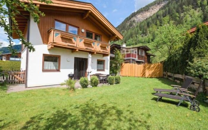 Manali Trance - Travel, Eat, Sleep