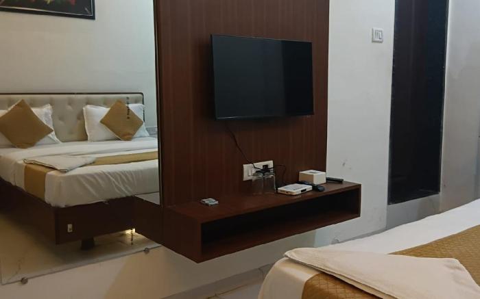 Hotel Yashmer Lodging and Boarding
