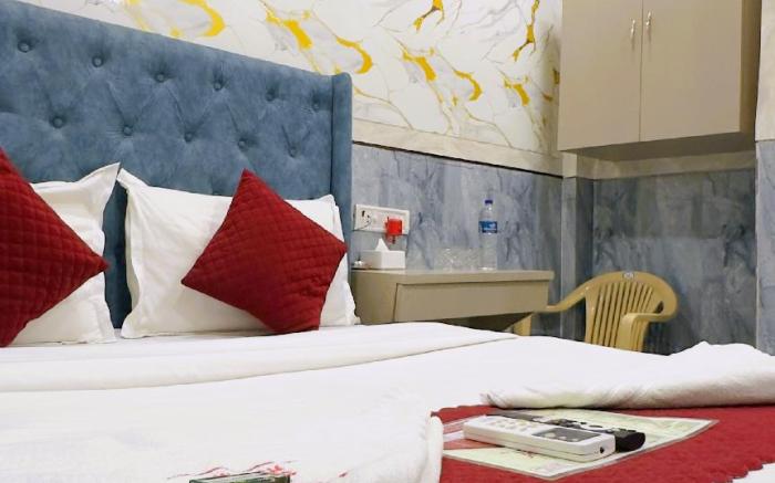 Hotel Newyork by Stayzy Rooms