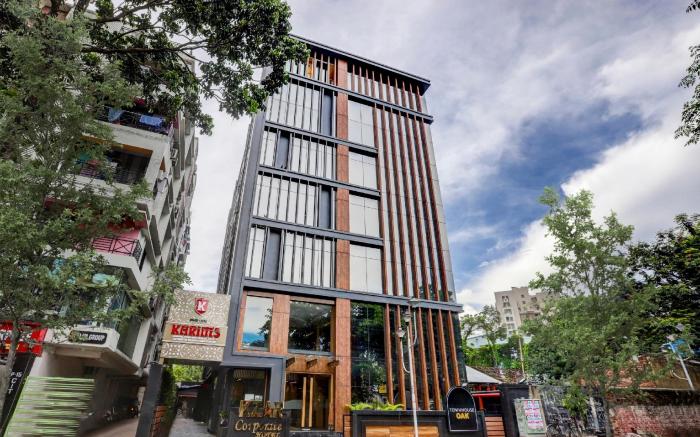 Super Townhouse OAK Kzar Corporate Hotel Near Sealdah Railway Station