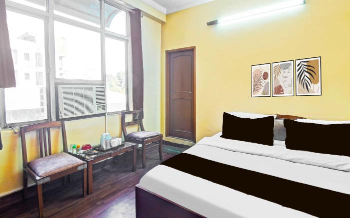 Hotel O Hathroi Market Near Dhuleshwar Garden