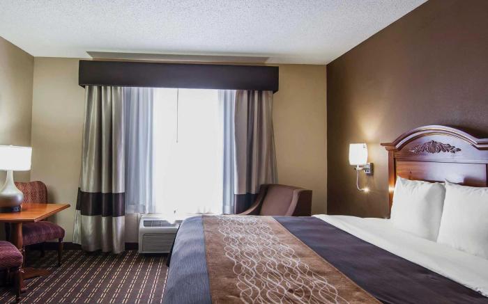 Quality Inn & Suites I-35 E/Walnut Hill
