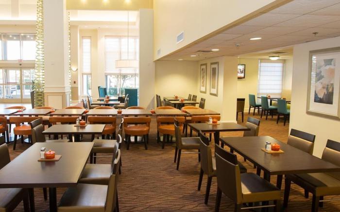 Hilton Garden Inn Dallas Market Center Hotel