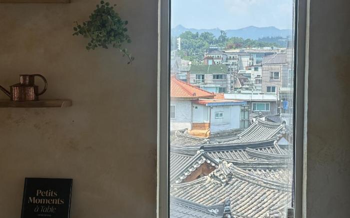 [Petit Seochon] Best view of Seochon! rooftop 