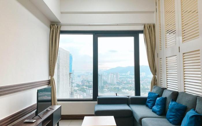 Deluxe 2B2B City View @ Tropicana 218 Macalister