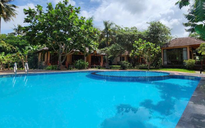 Sunrise Resort Phú Quốc