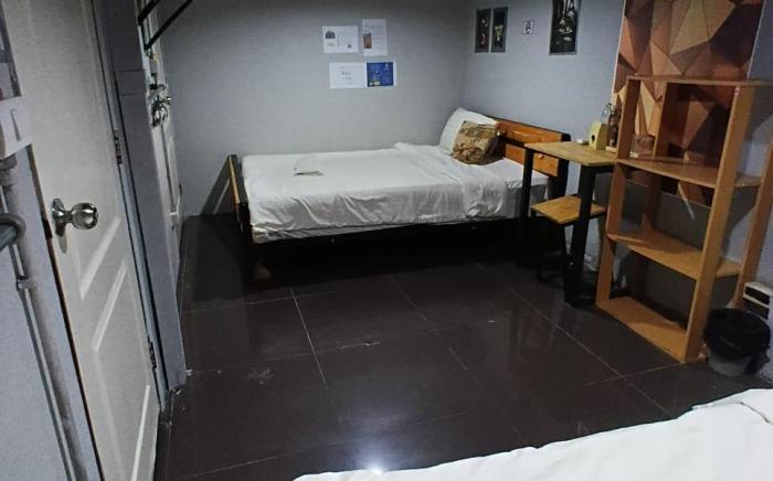 La Belle Nuit House