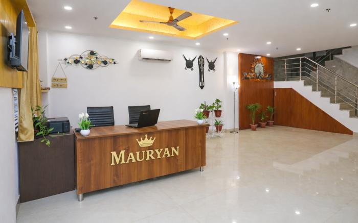 Hotel Moon Taj Near Yashobhoomi Convention Centre