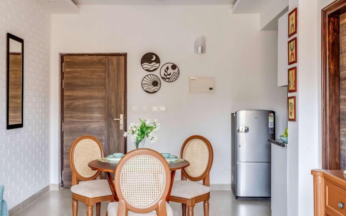  tisyastays | Arela 1 BHK Apartment