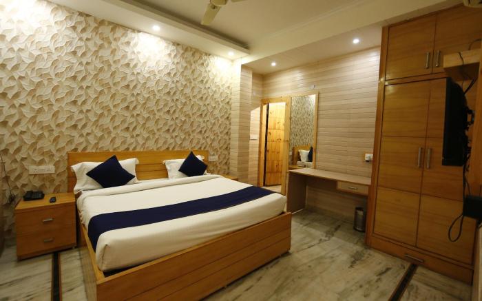 Divine Studios Rajouri Garden