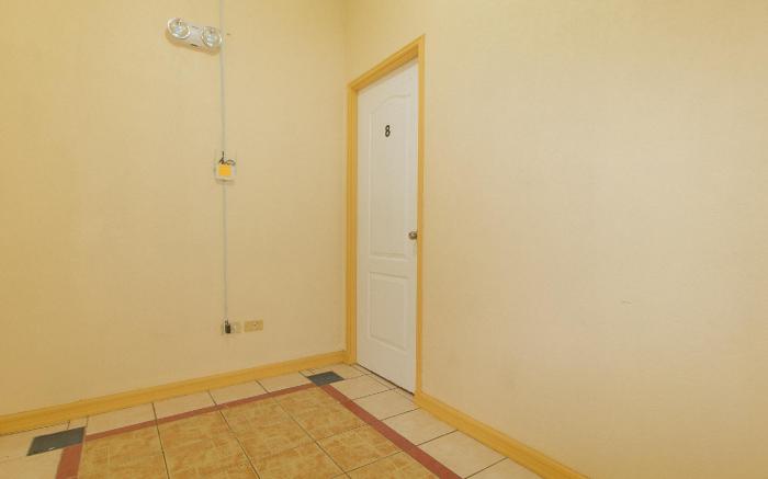 RedDoorz @ Yssa Ademar near Robinsons Jaro