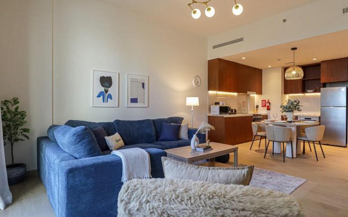Modern Escape in Jumeirah Bliss
