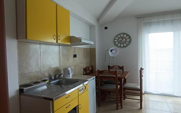 Qumi Apartments