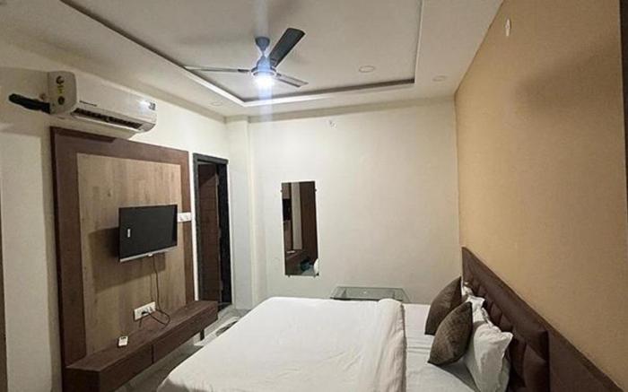 FabHotel Lake Vista