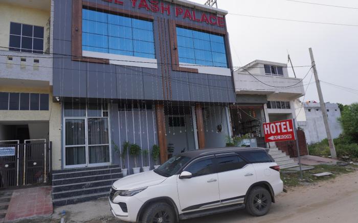 Hotel Yash Palace