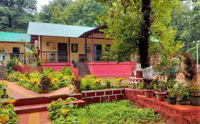 Hotel Meghdoot 9km from Neral Station by Prospera 