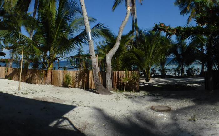 D & B Bluestar Beach Resort