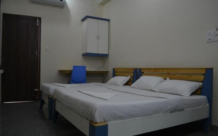 Hotel Metropark - Vadapalani