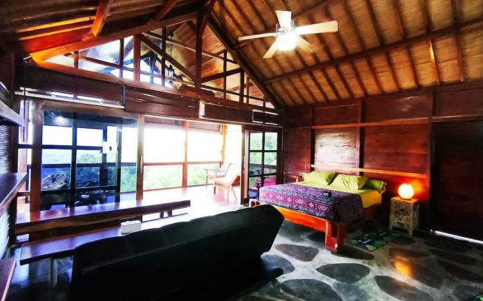 Thea Villa - Spacious Bedroom with Terrace