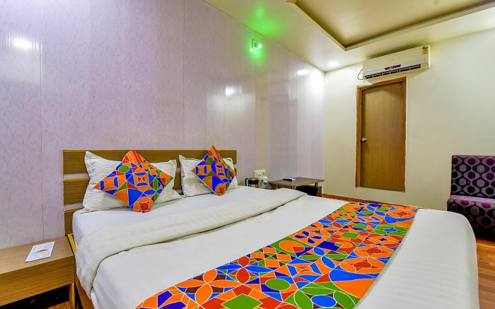 FabExpress Relax Inn