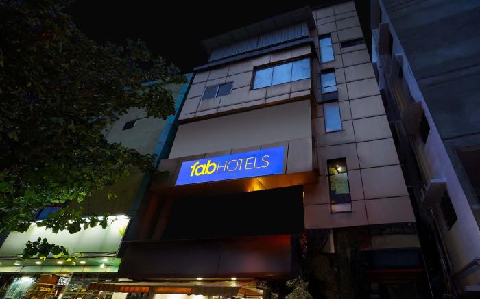 FabHotel Emara Inn