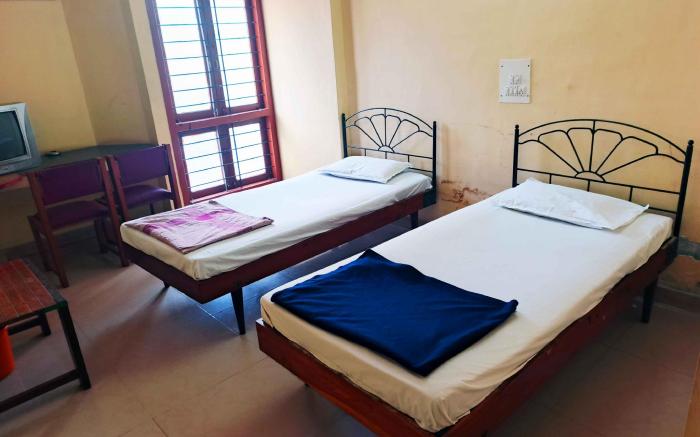 Hotel Alok Lodge