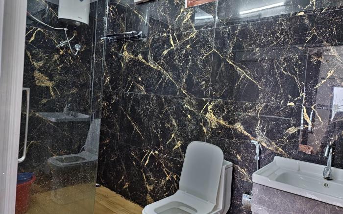Hotel Relax Max Sariyatal Nainital