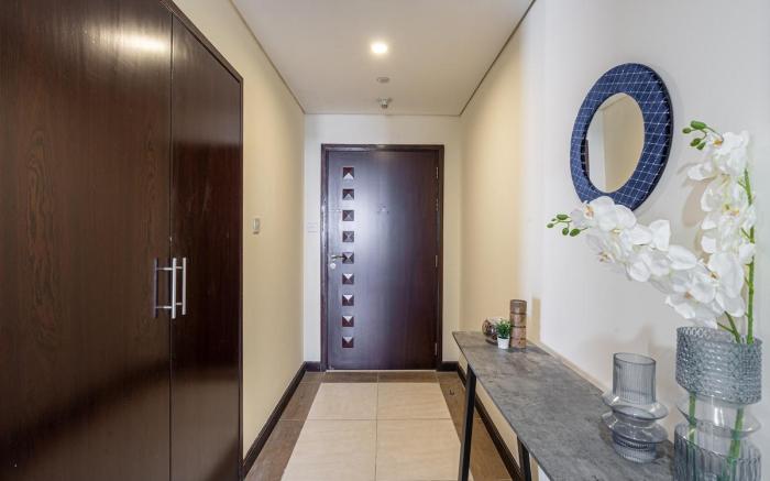 Large Apt in the Heart of Deira Near Clocktower