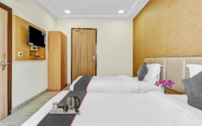 RROOMS Hotel Ekana Grand