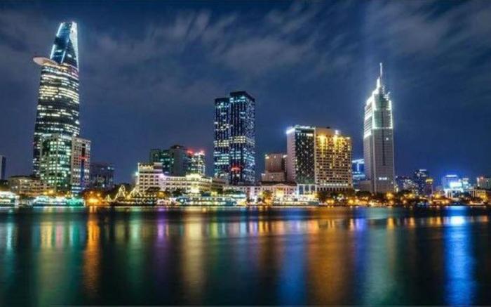 YOURS tower - Kieu Brigde - Airport
