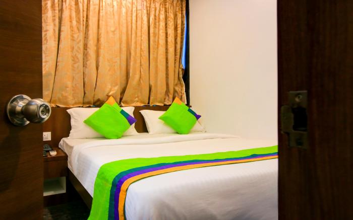 Hotel Arvind Residency 1.4km from Thane Station