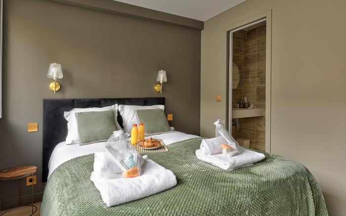 Superb AC Apartment Champs de Mars Eiffel Tower